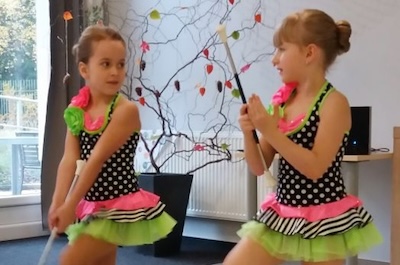 Novovesky - mažoretky a twirlerky