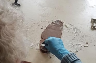Velikonoce, cvičení s padákem i pohádkové představení, to je duben 2019