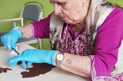 Velikonoce, cvičení s padákem i pohádkové představení, to je duben 2019