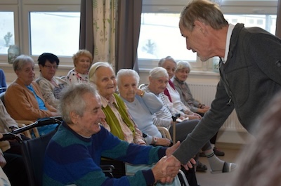 Vystoupení pěveckého souboru z Huntířova pod vedením p. Paldusové