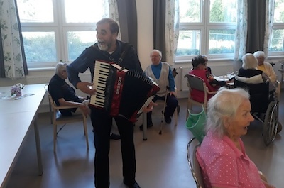 Narozeninová oslava v květnu